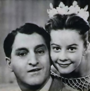 13710 1967 08 Sherry Jackson 412 123 770lo+ +Copy+(2)