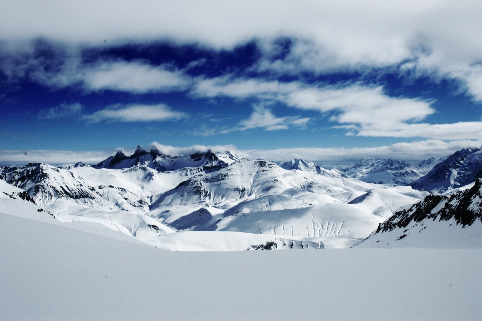 HD Wallpaper paisaje nevado espectacular | Wallpaper-Bobiandcompany