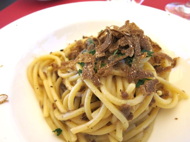 Spaghetti al tartufo Spaghetti al tartufo