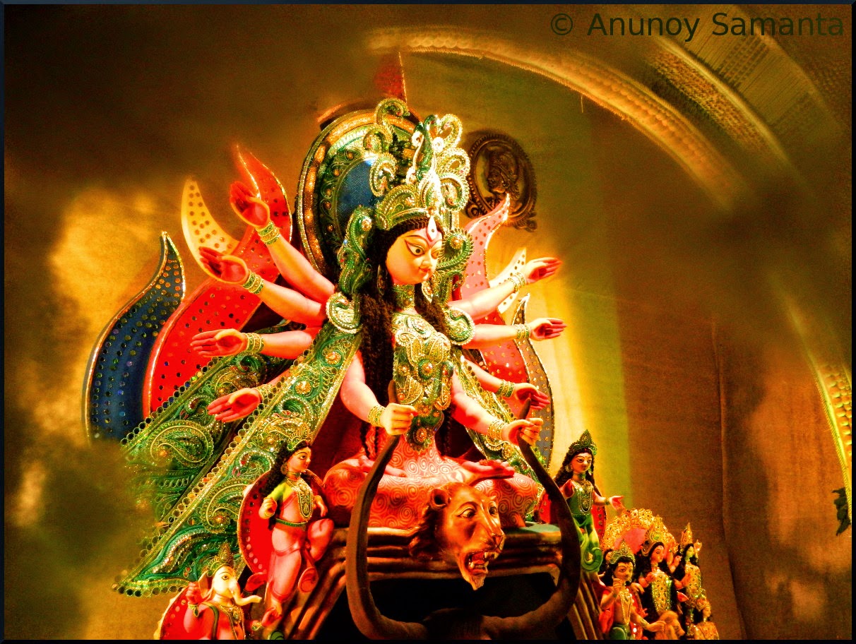 Durga Puja 2014 - Pandal hopping on Panchami midnight