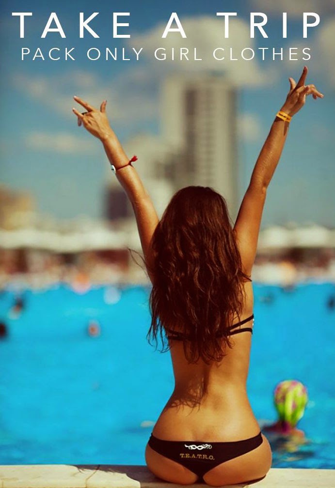 Стройная брюнетка с шикарной задницей демонстрирует прелести минета у бассейна Стройная брюнетка с шикарной задницей демонстрирует прелести минета у бассейна