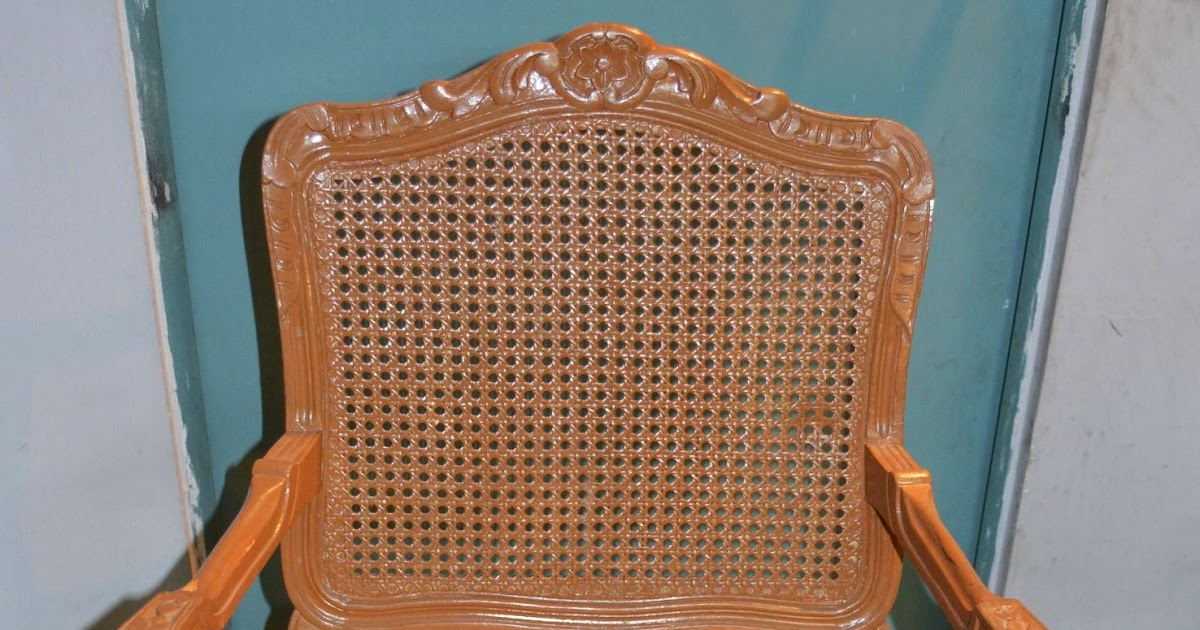 Taller de Restauración Lila: Silla rejilla restaurada y tapizada