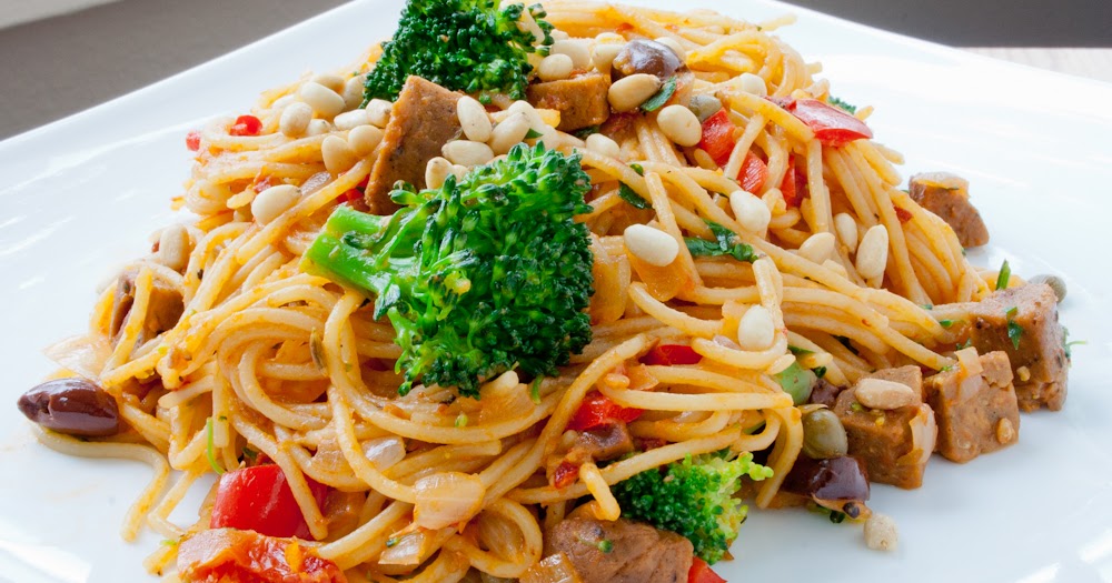 SPICE ISLAND VEGAN Spicy Italian Pasta Valentine Red Trader Joe's Style