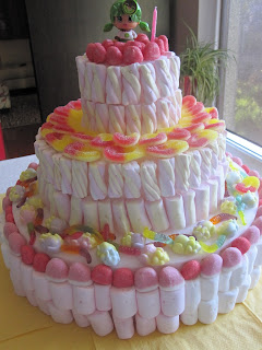 Bolo de aniversário de Gomas infantil menina