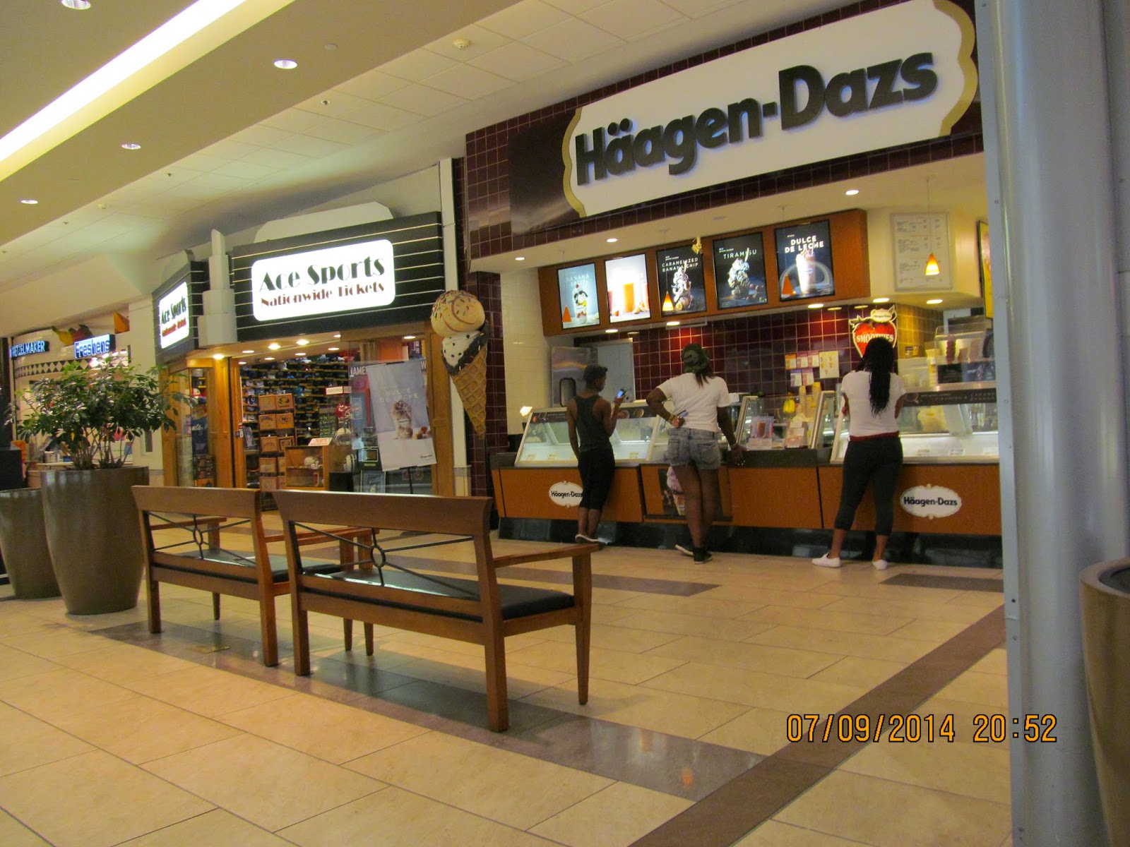 Trip to the Mall Oak Park Mall (Overland Park, KS)