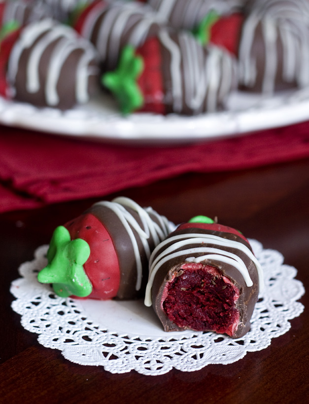 Erica's Sweet Tooth » Chocolate Covered Strawberry Cake Balls