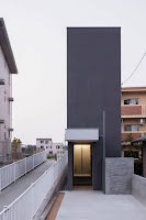 Shiga Narrow Urban Promenade House Design With Concrete Walls And Upper Bridge Shiga Narrow Urban Promenade House Design With Concrete Walls And Upper Bridge
