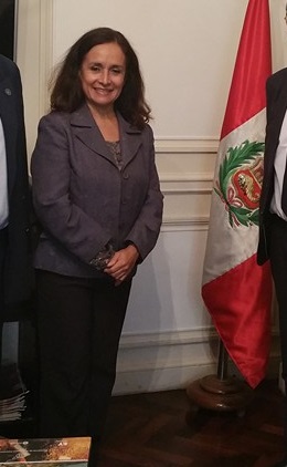 Embajada del Perú.