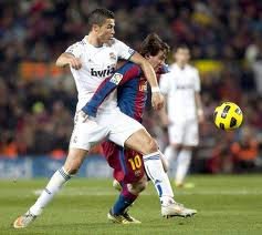 Ronaldo Serang Messi
