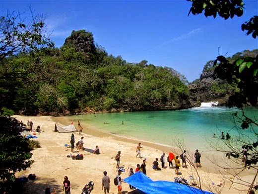 sempu tempat wisata di malang dan batu