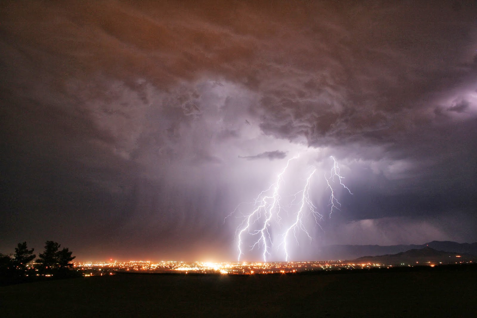 Ed KI6PSP Portable Lightning Detector