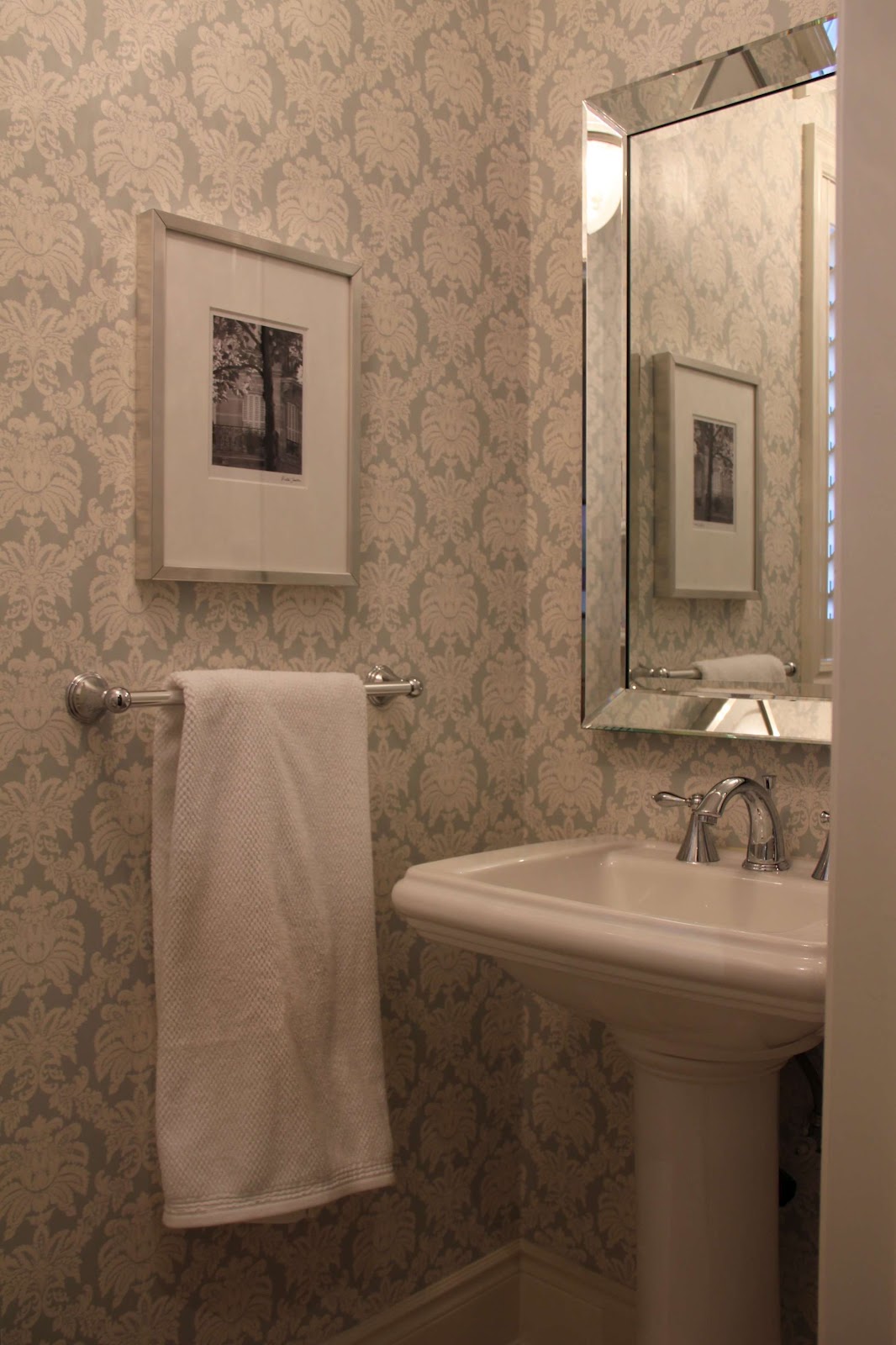 Wallpaper Behind Toilet New hd wallon