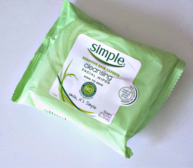 REVIEW Simple Cleansing Wipes Makeup with a Heart