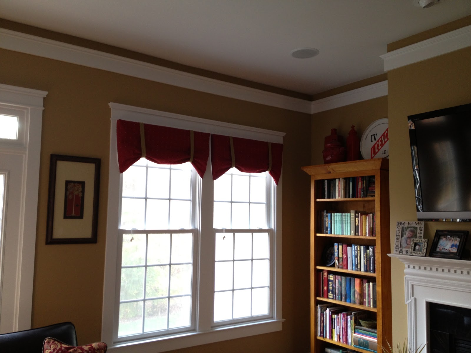 The Southern Stitcher Simple Curtain Toppers