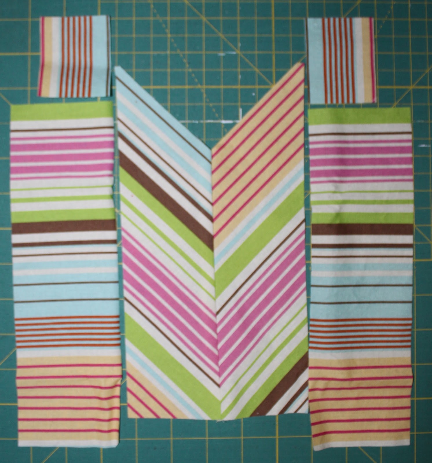 sew easy being green Chevron Stripes Top Tutorial!!