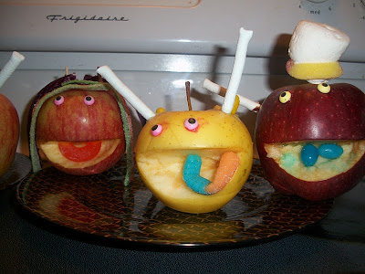 Turn your apples into monsters #Halloween 