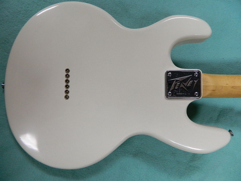 Canadian Vintage Guitar Hunt: January 2013