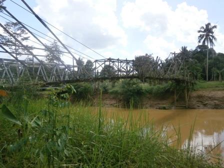 Jembatan Tapus Kayu dan Beton di Kec. Kusan Hulu Kab. Tanah Bumbu