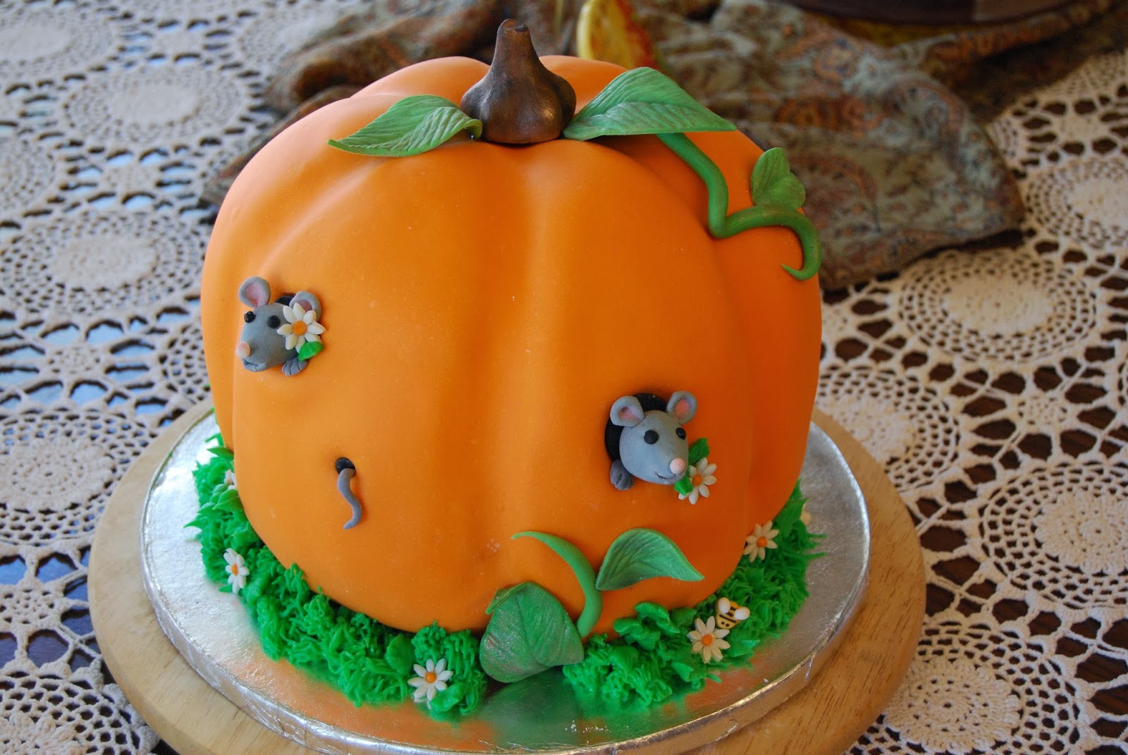 Gamma Susie's This n That Pumpkins and Mice