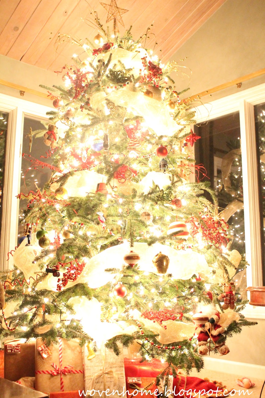 Woven Home How To Take Glowing Christmas Tree Pictures