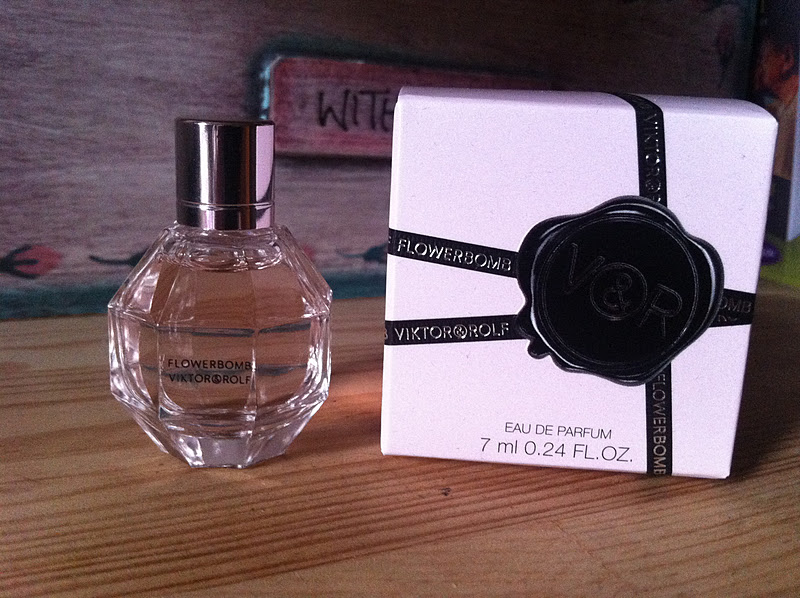 Agi's Boutique Viktor & Rolf Flowerbomb dupe?