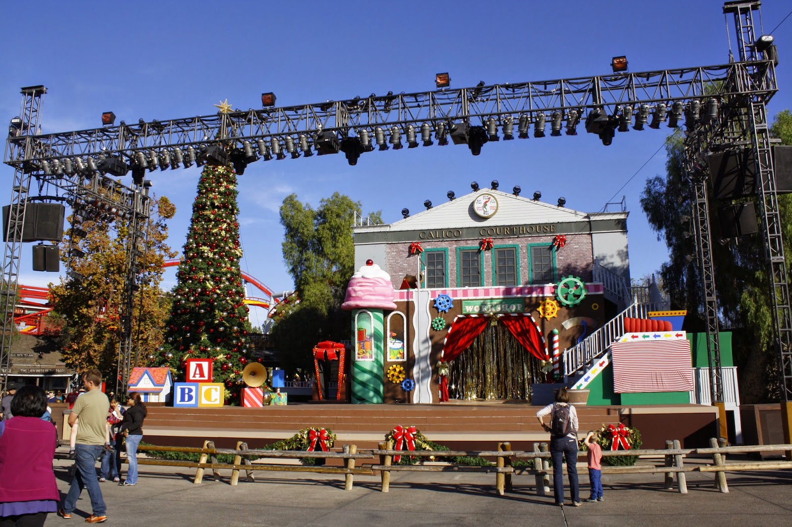 Knott's Merry Farm Discount Tickets 25 Knott's Holiday 2016 Any Tots