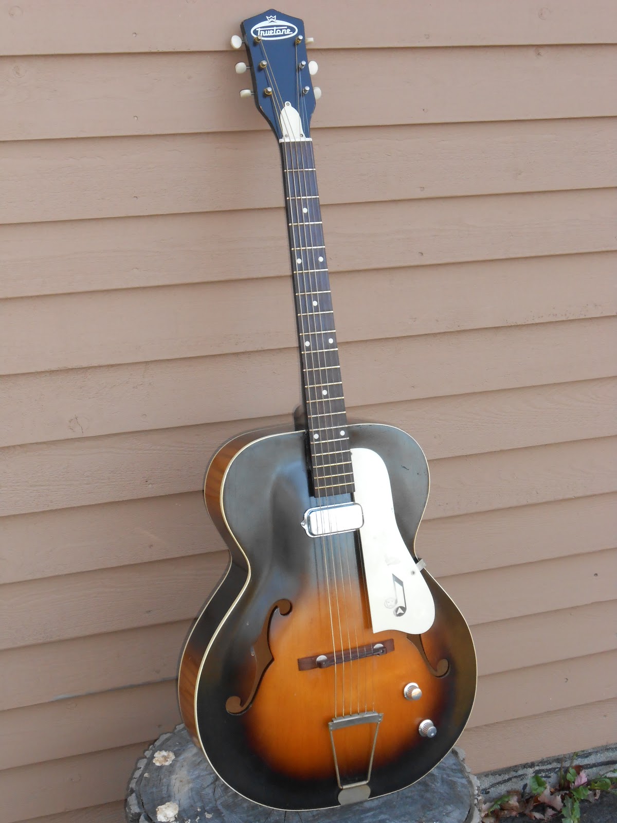 Your Grandpa's Guitar 1960's Truetone Electric Archtop