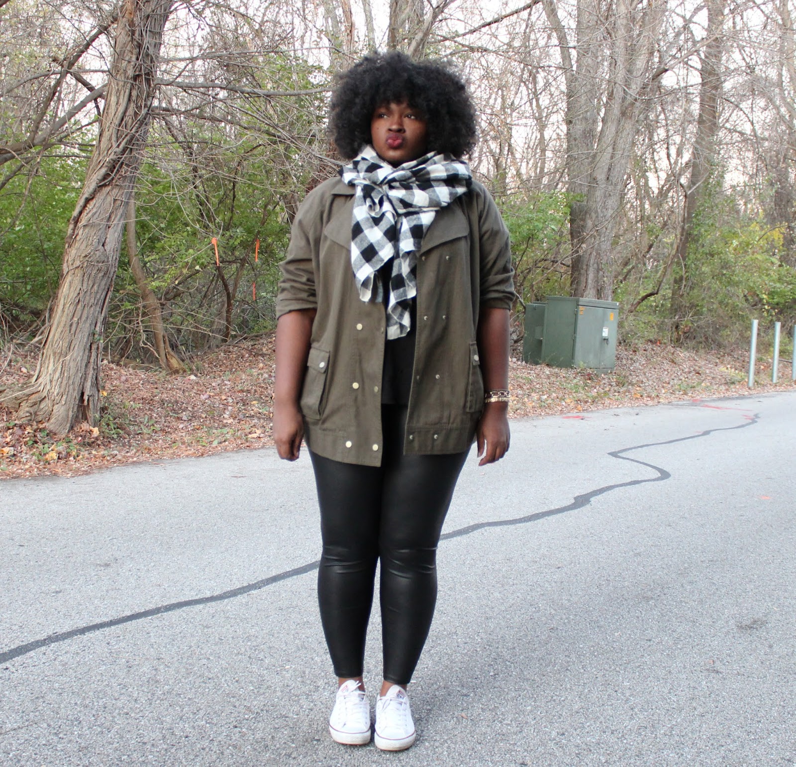 Foolproof Travel Outfit For Fall + Tips : Leggins, Plaid Scarf & Green  Parka - SUPPLECHIC