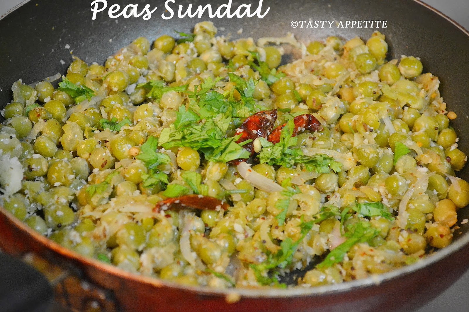 Peas Sundal / Green Peas Sundal / Pattani Sundal / Navratri Recipes