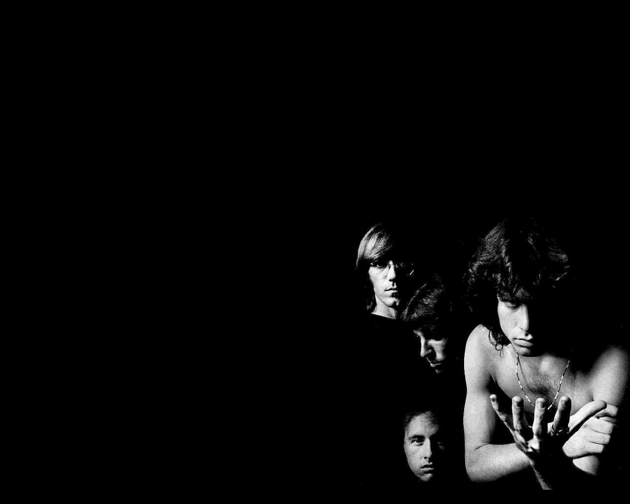 http://2.bp.blogspot.com/-S7jPpnCP2Q0/UCxfngskuXI/AAAAAAAAF3w/5BZDgINVoe8/s1600/doors_wallpaper___jim+morrison+fondo+de+pantalla+hd+poster.png