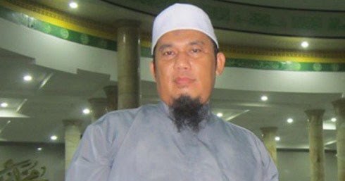 http://2.bp.blogspot.com/-S8-WcUQoaN0/VYyiy32GJEI/AAAAAAAAA7c/_-kemxI5tdo/w1200-h630-p-nu/Bernard_Abdul_Jabbar.jpg
