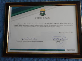 Homenagem - Mestre Tabosa recebeu o certificado de Difusor da Capoeira Regional