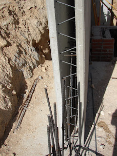 MUROS DE CONTENCION: MUROS DE CONTENCIÓN DE HORMIGÓN SEMI-PREFABRICADOS