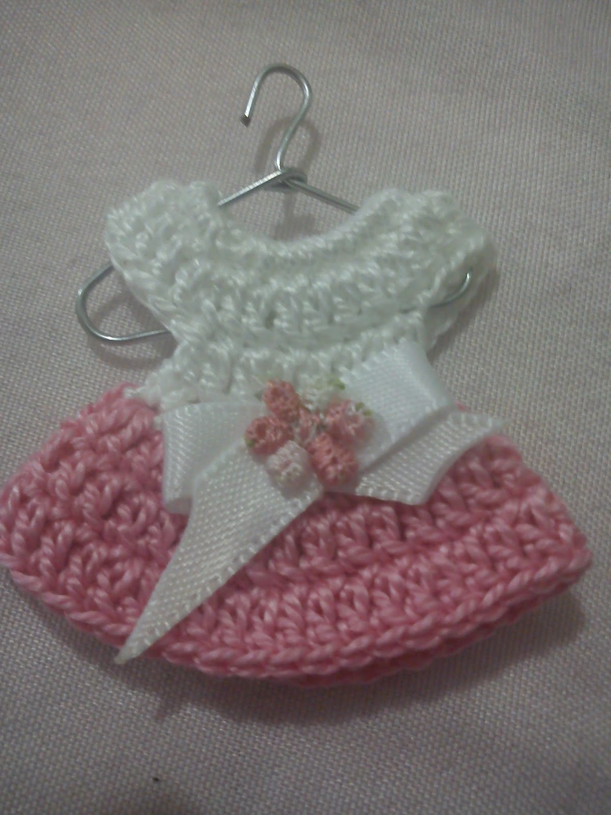 Solo esquemas y disenos de crochet: VESTIDITOS MINIATURAS ...
