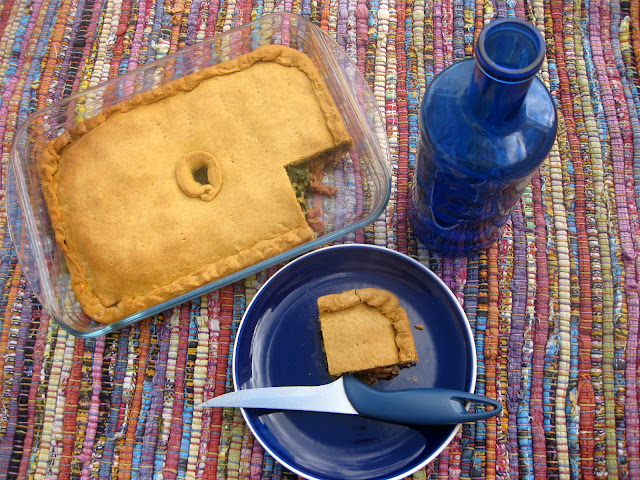Empanada De Codillo Y Grelos