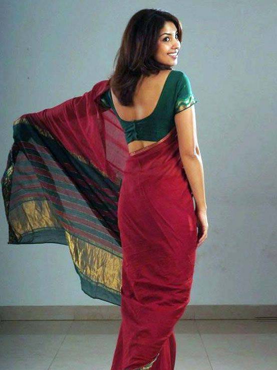 Richa Gangopadhyay in Red Saree1 - Richa Gangopadhyay Photo Shoot in red Saree Green Blouse
