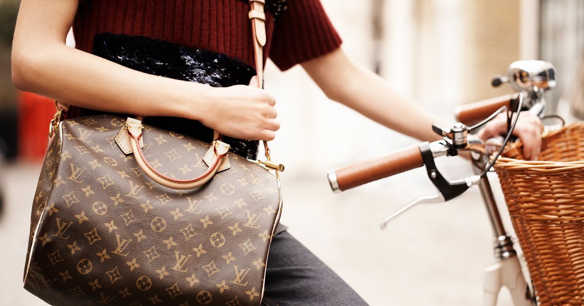 Hong Kong Fashion Geek Bag Lady Louis Vuitton Speedy Bandouliere