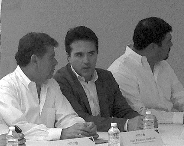 Participa Miguel Hernández en Consejo Regional de Desarrollo