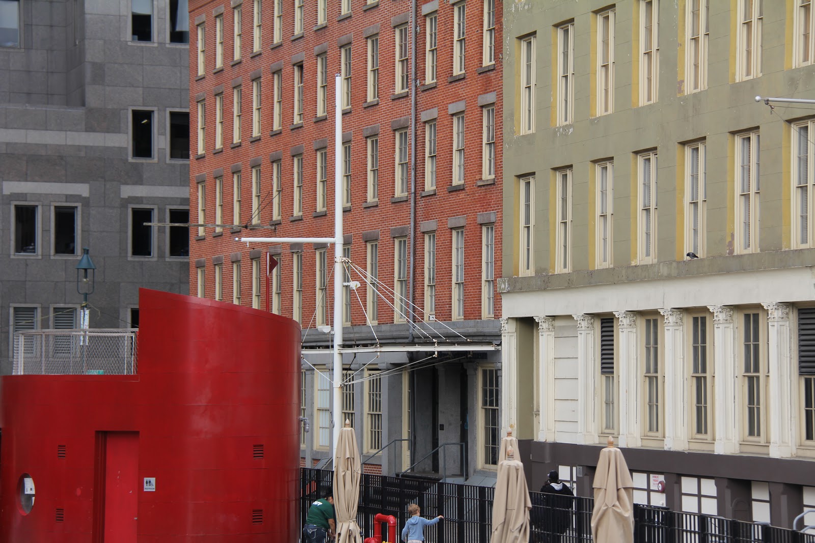 EATspeak Random NYC street scenes October 2011 no. 1