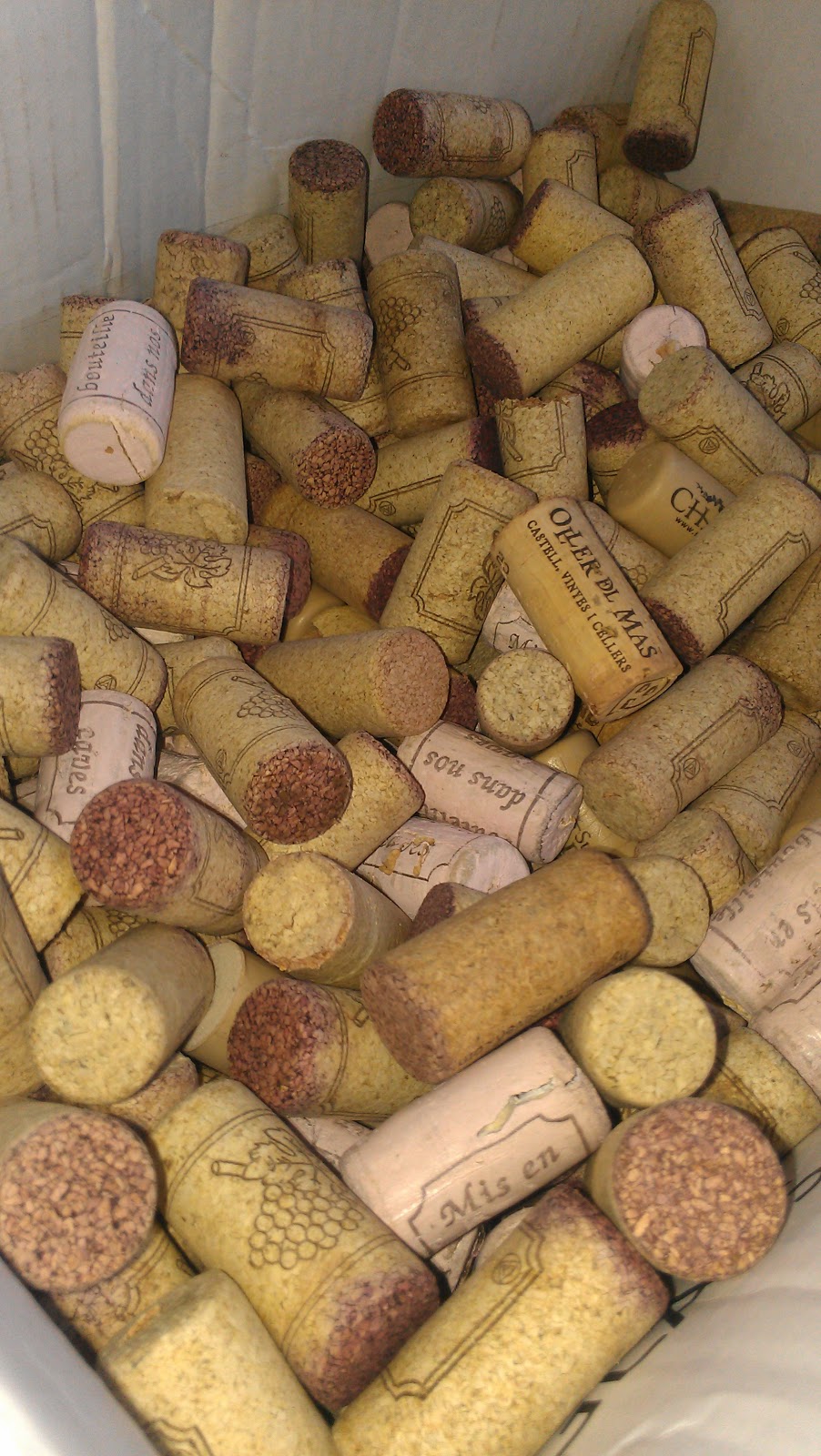 rainysunraynails Howto Cork Board. (unrelated nail art)