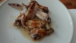 Alitas De Pollo Finas Hierbas Y Vino Blanco
