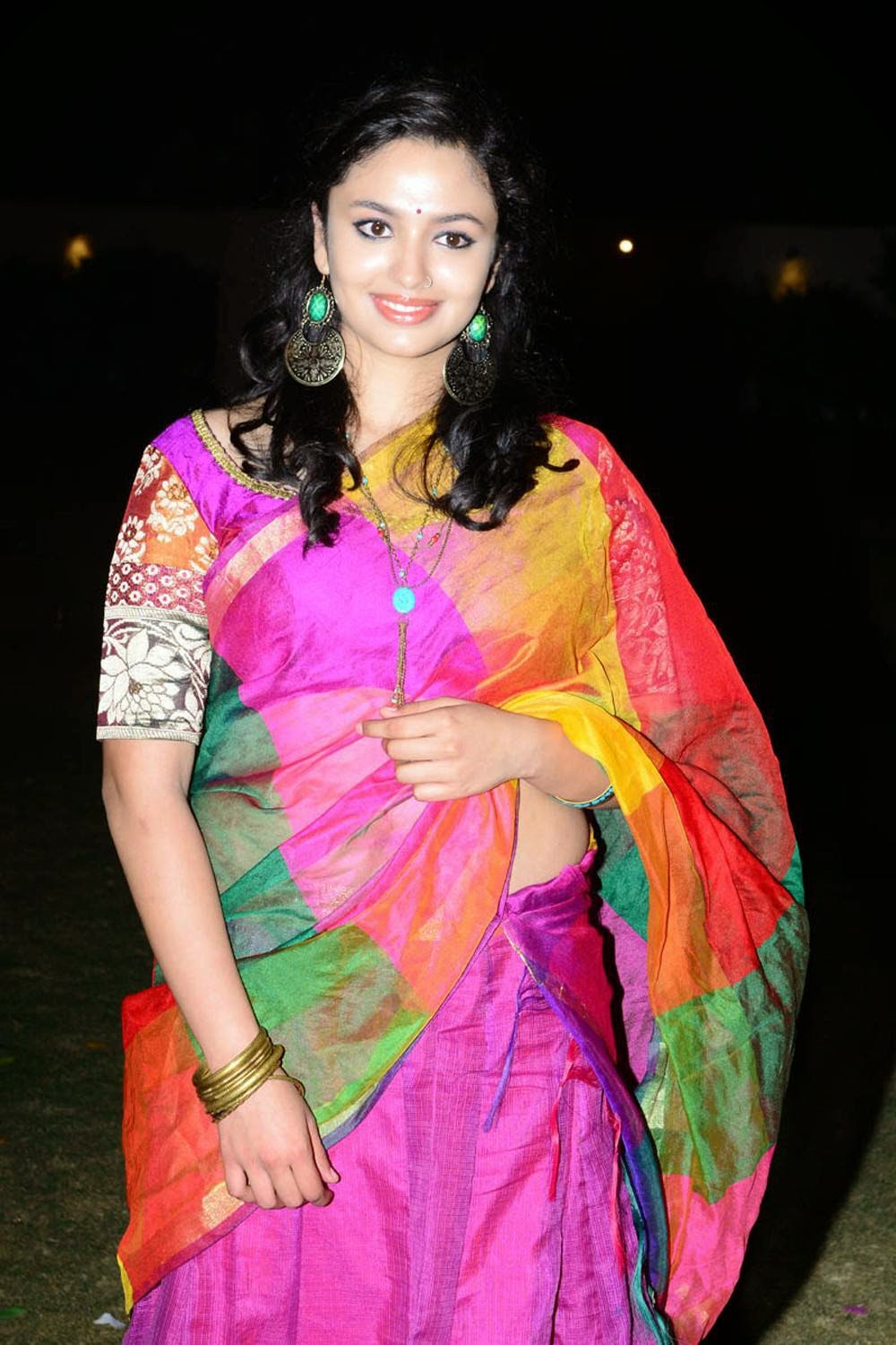 Malayalam Actress Hot Navel Show in Transparent Saree ...