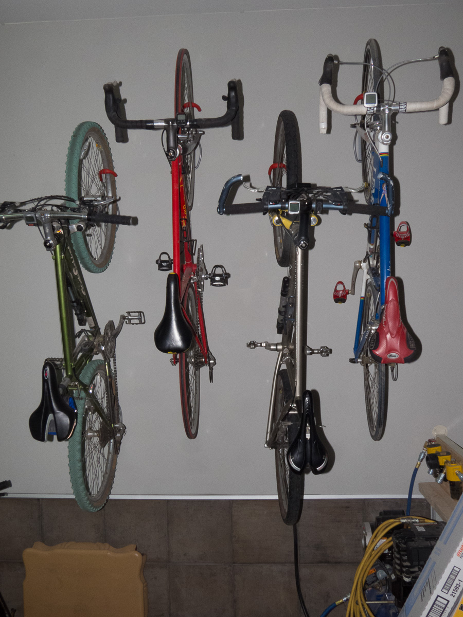 bike wall mount vertical