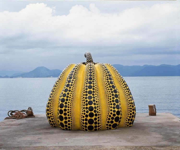 Solitary Dog Sculptor I Sculpture Escultura Yayoi Kusama Part 1