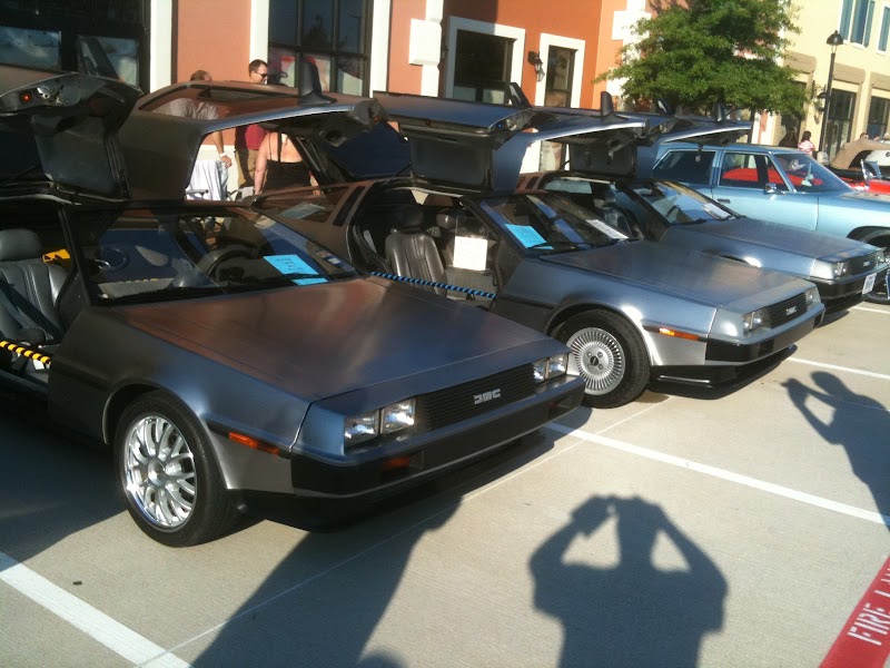 CarJunkie's Car Review Electric Delorean DMC12 Specs