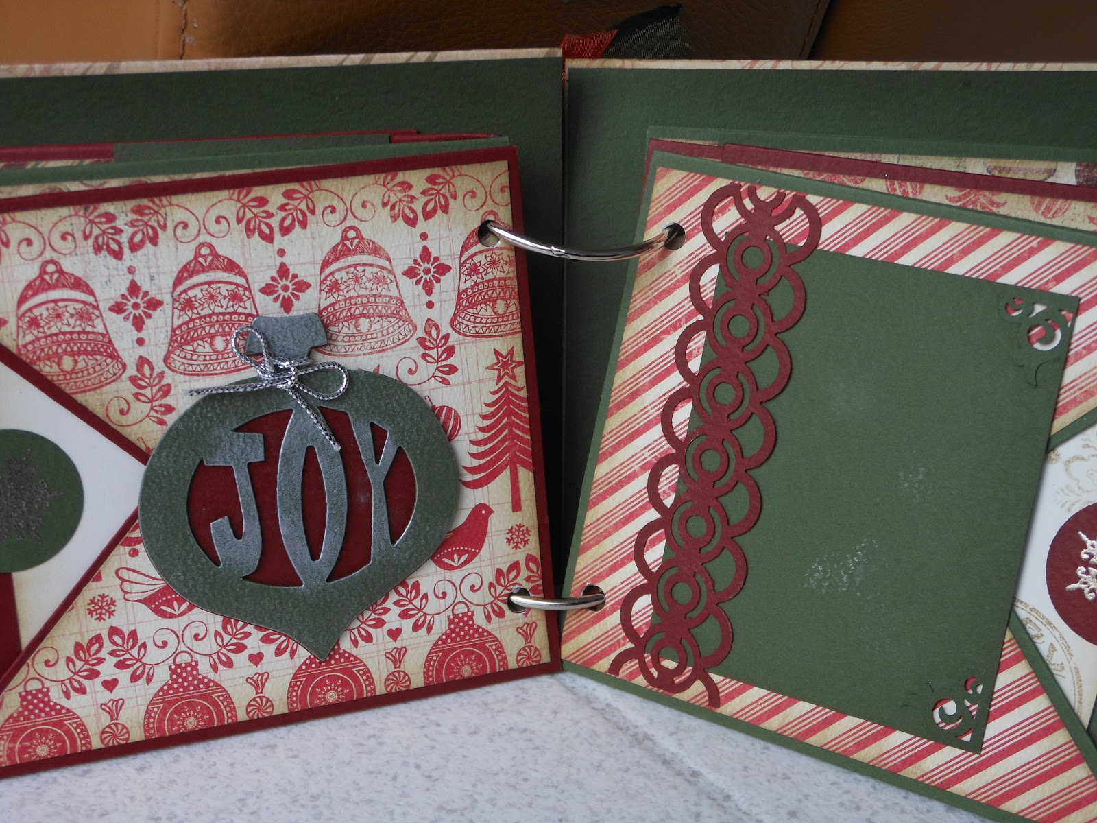Mini Christmas Album, with Bonnie | Card Making &amp; Scrapbooking Classes Kelowna | Memories and More