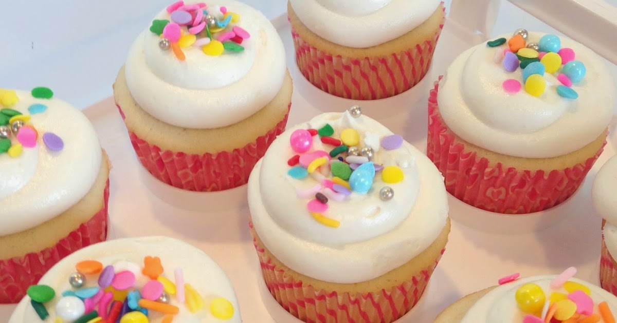 Fluffy Vanilla Frosting Dip it in Chocolate