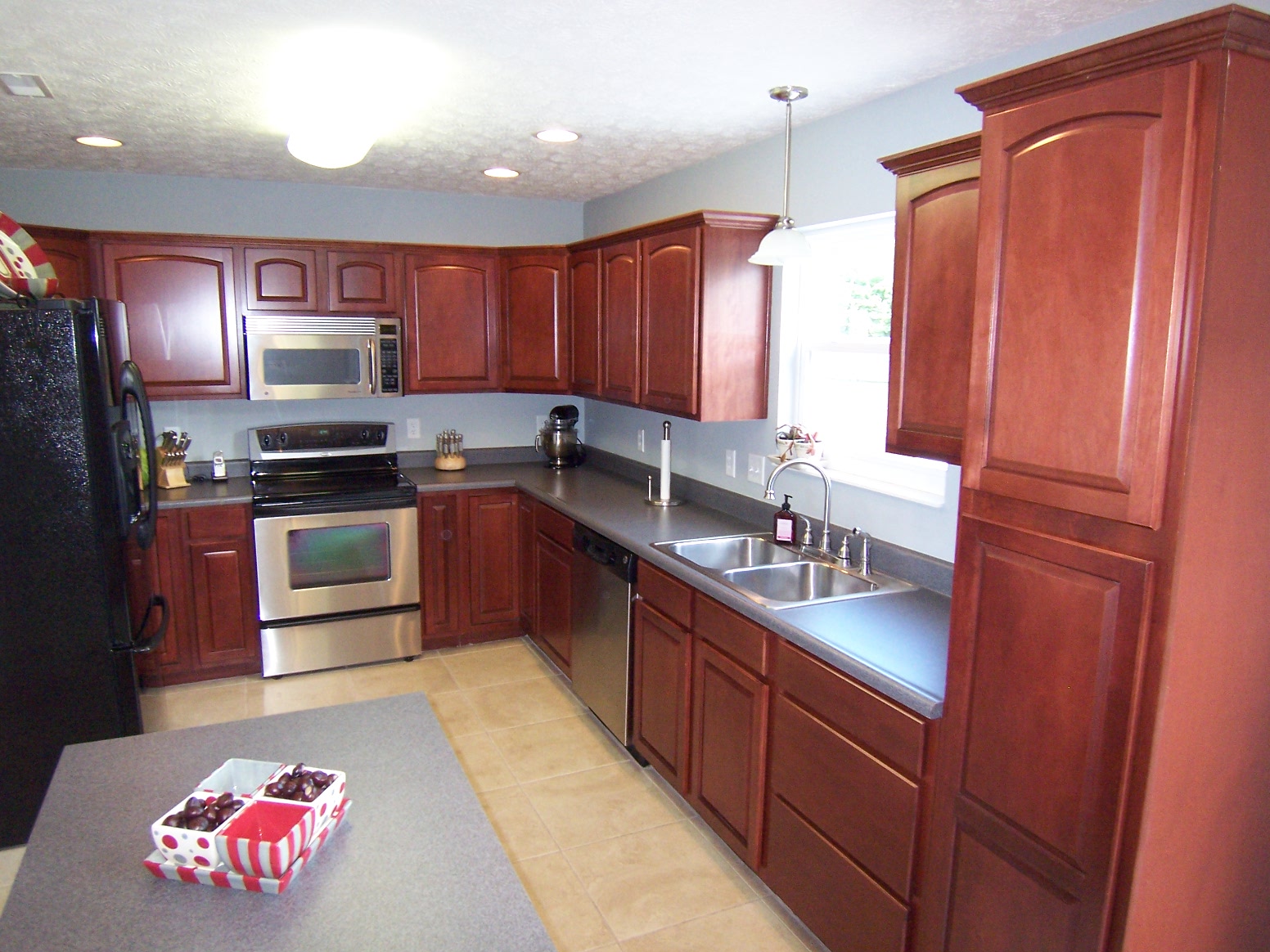 Home For Sale in Fairborn Ohio Has been cared for and updated Ready