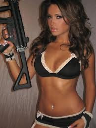 hottie+with+gun.jpeg