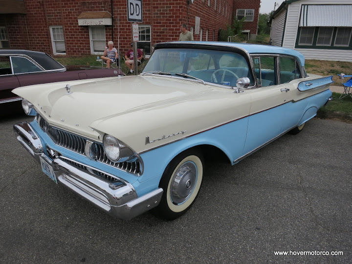 HOVER MOTOR COMPANY Music and cars at the Smithville Hot Summer Nights